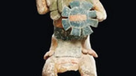 O statueta maya vanduta la licitatie cu 2,5 mil. euro, suspecta de a fi un fals