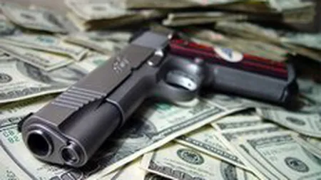 Cum sa scoti profit din dezastrul din Japonia si conflictul din Libia