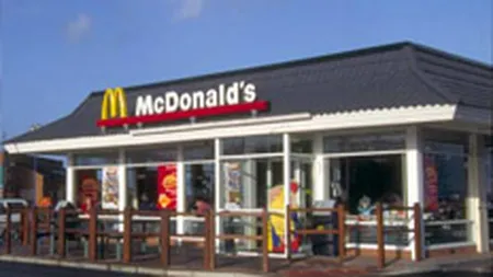 McDonald's vrea sa angajeze 50.000 de oameni intr-o singura zi