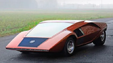 Sase automobile din colectia Bertone, de vanzare (GALERIE FOTO)