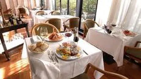 Cinci tactici prin care restaurantele te fac sa cheltuiesti mai mult