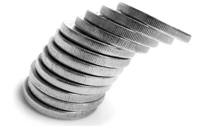 Moody's ar putea retrograda ratingurile a opt banci din Grecia