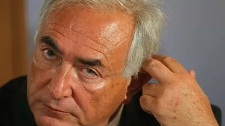 O jurnalista il acuza pe Dominique Strauss-Kahn ca ar fi incercat sa o violeze in 2002