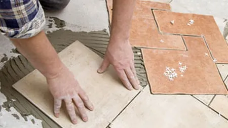 Ce prefera romanii, faiantari independenti sau companii de profil?