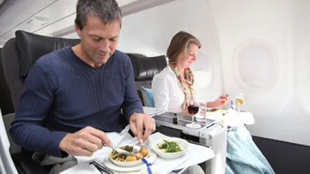 Cate sticle de vin consuma pasagerii British Airways