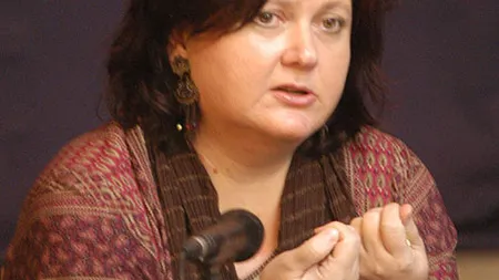 Avadani (CJI): Concentrarea proprietatii, forma de supravietuire pentru media