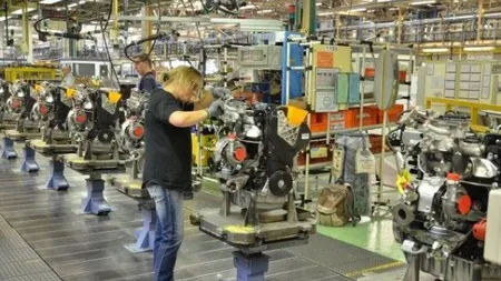 Renault se va concentra pe productia de automobile mari in Franta, la cererea guvernului