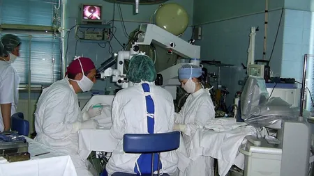 Romanii sunt nemultumiti de sistemul public de sanatate, dar nu vor privatizarea