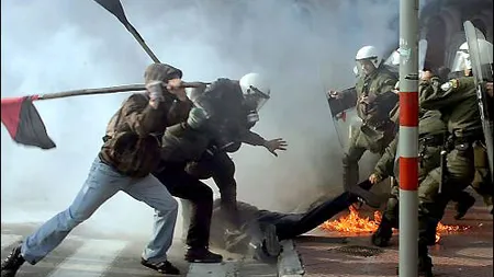 Problema Grecia loveste economia Romaniei. Vezi care sunt primele efecte