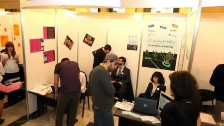 Specialistul social media, un job de mii de euro. Vezi ce calificari sunt necesare