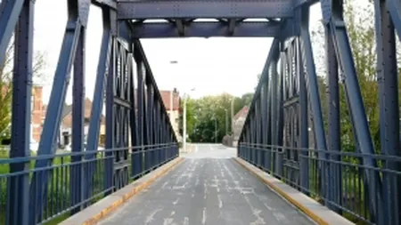 Boagiu a redus taxele pentru 2 poduri peste Dunare