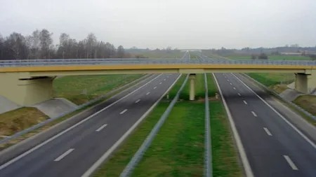 Lucrarile la autostrazile intre Nadlac si Sibiu vor incepe in troamna