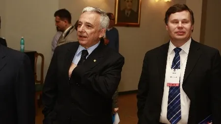 Isarescu l-a dus pe Jeffrey Franks sa vada un meci de oina