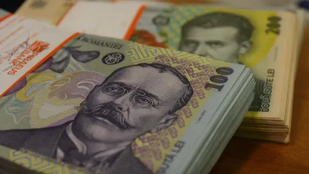 Leul a scazut astazi la minimul anului. Cursul ar putea depasi 4,3 lei/euro