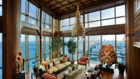 Ce faci cu o sala de teatru sau o cascada pe 2 etaje la tine acasa? Cum arata cele mai scumpe penthouse-uri din America (FOTO)