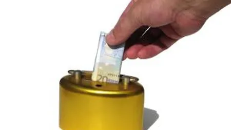 Grecia ar putea fi salvata. Parlamentul german a aprobat suplimentarea fondului de urgenta destinat zonei euro