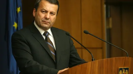 Ialomitianu: Nu trebuie sa cadem in capcana unui deficit mai mare de 3% in 2012