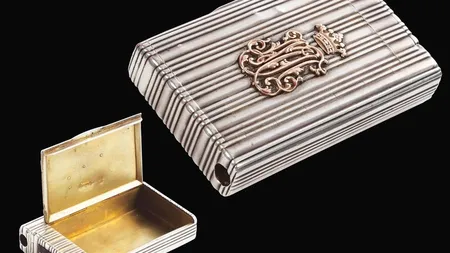 Maraton de licitatii tematice la Artmark: De la martisoare si bijuterii, la recuzita marilor filme romanesti