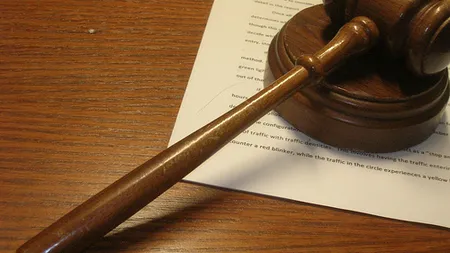 SUA ameninta Apple cu instanta