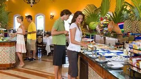 All-inclusive la capatul carierei. De ce ar elimina UE sistemul