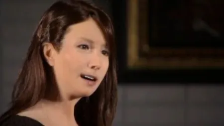 Japonezii au creat un robot-femeie. Vezi ce stie sa faca (Video)