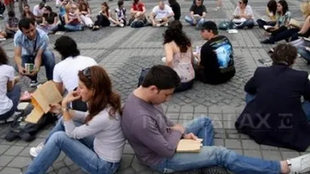 Ziua Internationala a Cartii, sarbatorita luni. Vezi unde poti primi cadou carti pe strada