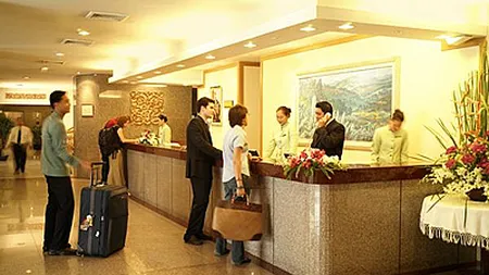 Recomandari de 1 Mai. Cum pregatesc minivacanta patronatele din turism