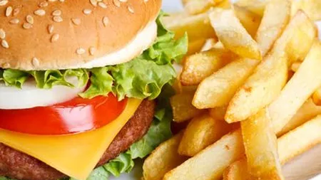 Guvernul vrea sa introduca taxa pe fast food si pe bere
