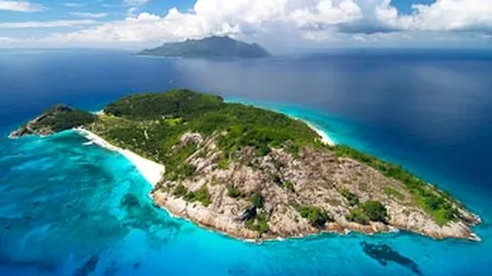 Candidati, promisiuni traznite: De la constructia de insule la Garda Pensionarilor