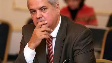 Adrian Nastase a fost operat. El a lasat un bilet de adio