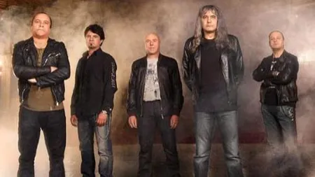 Iris a lansat videoclipul O lume doar a lor in premiera pe Facebook