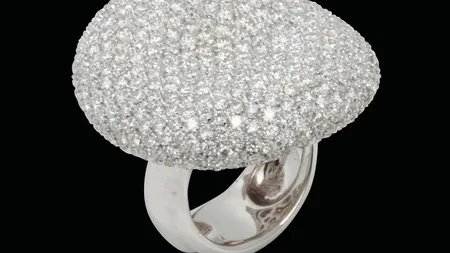 Bijuterii de epoca si de colectie, la licitatie (Foto)