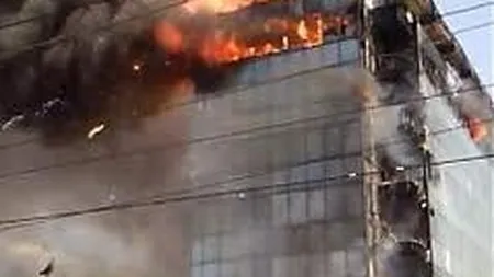 Cladirea afectata in incendiul din sectorul 6, neasigurata. La cat ajunge paguba