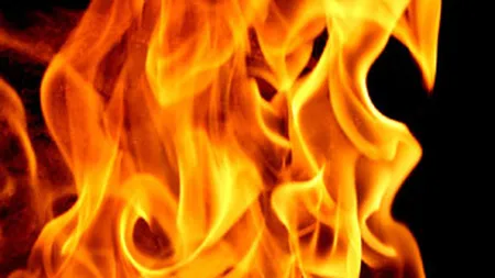 Incendiu puternic la o tipografie de la marginea Craiovei