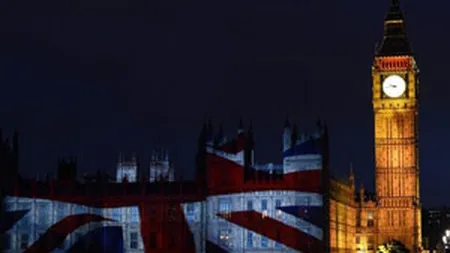 S&P: Marea Britanie isi pastreaza ratingul AAA