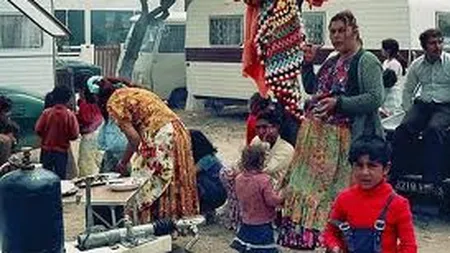 Program de 250.000 de euro pentru intregrarea romilor in Franta, un mare esec