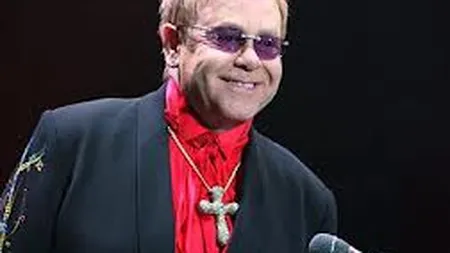 Elton John da in judecata publicatia The Times. Ce articol l-a deranjat pe cantaret