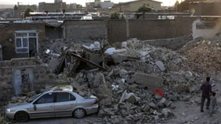 Cutremure in Iran: 220 de morti si 1.500 de raniti