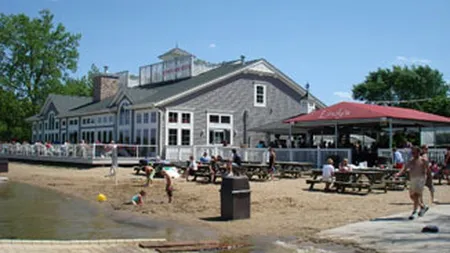 Orase de vanzare, din Vestul Salbatic pana in Toscana. Vezi preturile