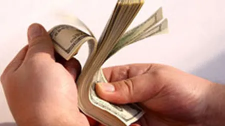 De ce nu mai luam credite: Leul e slab, bancile severe si economia bolnava