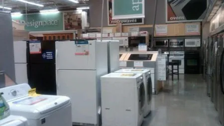 Vanzarile de electrocasnice, in scadere. Ce bunuri ii mai atrag pe romani