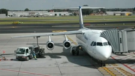 Un avion rusesc a aterizat de urgenta in urma unei amenintari cu bomba