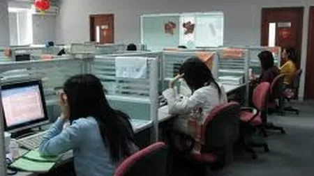 Romanii lucreaza cel mai mult pe saptamana in UE si sunt printre ultimii la zile libere si concediu