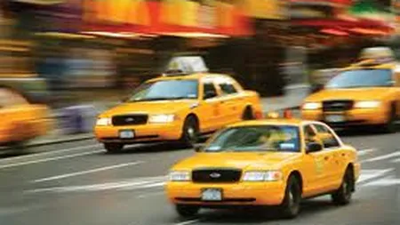 Amenzi de peste 30.000 lei pentru taximetristii ilegali din zona garilor din Bucuresti