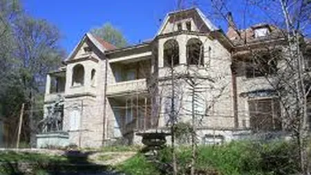 Grecii au inceput privatizarea domeniilor regale