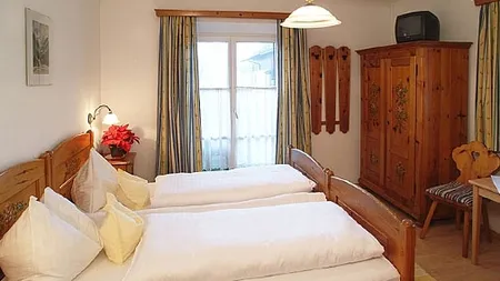 Ministerul Turismului: Jumatate dintre turistii din pensiuni sunt cazati la negru