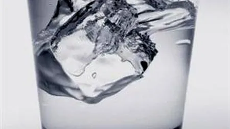 Cehia a interzis temporar vanzarea bauturilor alcoolice tari