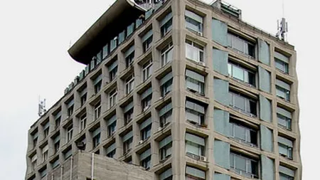 Priveghiul TVR Cultural, cu candele si flori