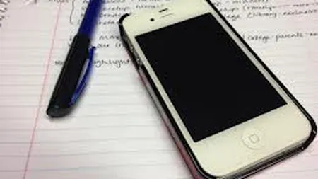 Smartphone-ul, manual scolar? Ce aplicatii te invata matematica sau limbi straine