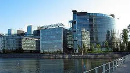 Nokia vrea sa-si vanda sediul din Finlanda. Cat costa imobilul